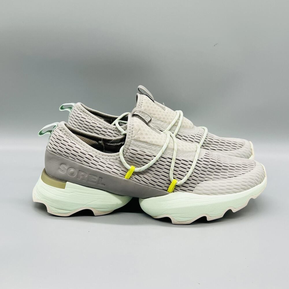 Sorel Shoes Womens 9.5 Gray Mesh Kinetic Impact Lace Low Top Sneakers Comfort